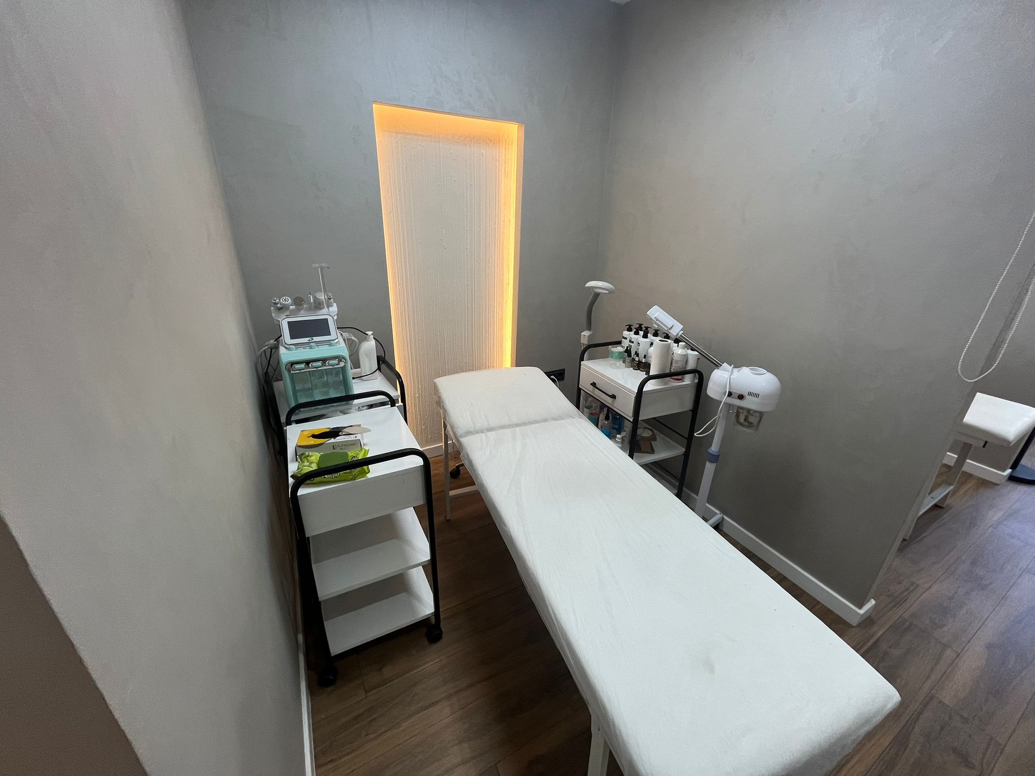 UZUN SOKAK'TA GÜZELLİK MERKEZİ